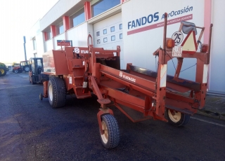 HESSTON 4600
- Empacadora balas gigantes
- Acumulador de balas trasero
- Lleva un atador averiado