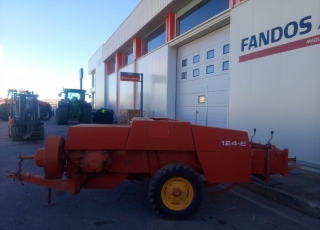 Empacadora Massey Ferguson 124-E
- Balas pequeñas
- Ruedas buenas
- Sin trillo
- Con posibilidad de carro y cargapaquetes