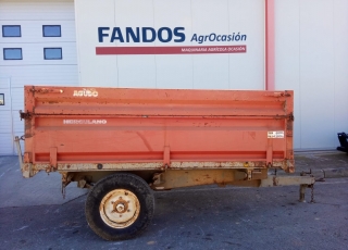 Remolque Herculano
- 1 eje
- Basculante hidráulico trilateral
- 3.500 kg de carga en papeles
- Ruedas en buen estado
- Pie de apoyo mecanico
- Suspension de ballestas