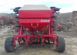 SOLA NEUMASEM 799 DE 6 M 48 REJAS, con tabla niveladora y cultivador delantero