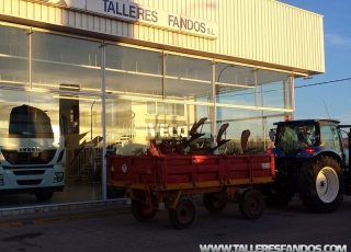 Tipper trailer of two axels Brand Beguer DEH-10 fro 8Tn.