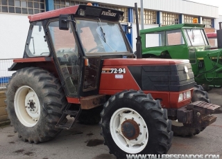 Tractor Fiat 72.94 de doble tracción, 72cv, con 7.700 horas.