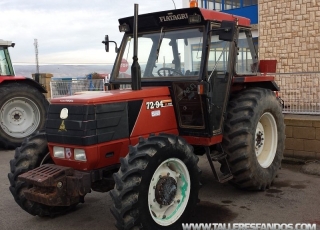 Tractor Fiat 72.94 de doble tracción, 72cv, con 7.700 horas.