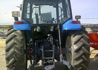 Tractor Ford 7840 Doble tracción, 7.293 horas