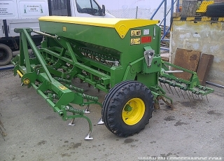 Sembradora Marca Gil, modelo GTE28, 3.5 metros, 28 rejas, cultivador, rastra, fabricada en 2006.