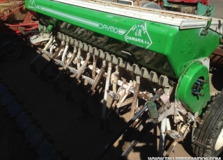 Seed drill brand Horizonte of 3 m and 22 arms.
