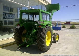 Used Tractor Jhon Deere 3135, 9.600 hours, 90hp, with cabin and loader.