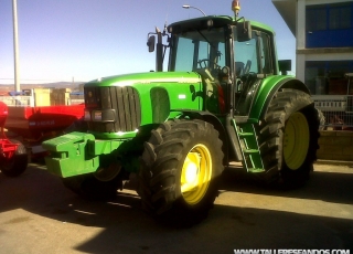 Tractor John Deere 6820, cambio power quad con inversor a la izquierda, nacional, unico dueño, ruedas traseras nuevas. 6700 horas