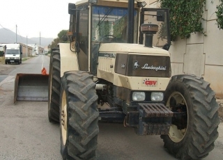 Tractor Lamborghini, modelo 1506, de 140CV, doble tracción, 4777 horas, año 1990.