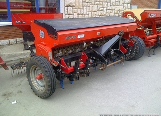 Seed drill brand Lamusa 3000-21, 3 meters, 21 arms.