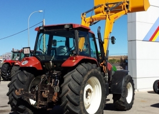 Tractor New Holland, model M135, 4X4, 135hp, 10.300 hours, manual gearbox, with loader Tenias .