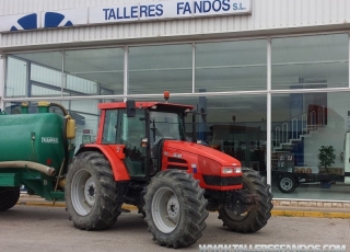 Tractor SAME Silver 130, de 130cv, con 3.096 horas, doble tracción, cambio manual con inversor mecánico.