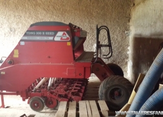 Seed drill brand Semeato, model TDNG 300E, manufactured 2008, of 3m, 17 arms.