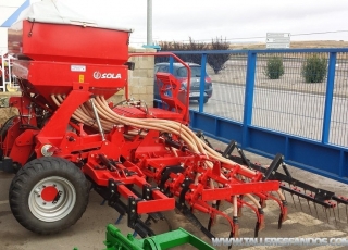 Seed drill brand Sola, Model Neumasem 799, 5 meters, 40 arms.