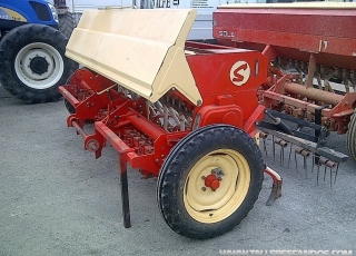 Seed drill brand Sola, model Supercombi R3, 3.1 meters, 22 arms.