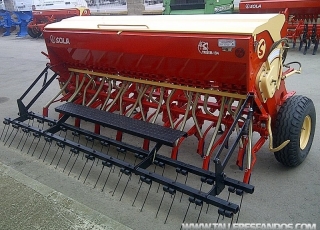 Seed drill Brand SOLA model Trisem - 194,  3.5 meters and 25 arms