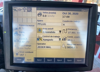 CASE IH MAGNUM 290 FPS, con cambio a 40 km/h, radio cd, rotativo, aire acondicionado y calefacción, asiento de acompañante, elevador delantero con salidas hidráulicas, sistema de ISOBUS y power beyond, autoguiado integrado, con barra de tiro y enganche de corredera, cabina y eje delanero suspendidos, frenos de aire, ruedas al 50%