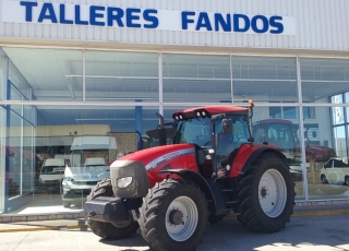 McCormick TTX190, doble traccion, suspension en cabina y en eje delantero regulable, 4 distribuidores electrohidraulicos, cambio xtraspeed,