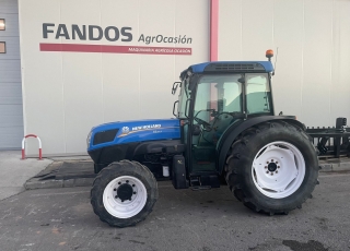 NEW HOLLAND T4.95 LP
- Cambio manual
- Inversor eléctrico
- 40 km/h
- 2 distribuidores mecánicos
- Freno de remolque hidráulico
- Enganche remolque clase C
- Ruedas 280/70R20 Y 420/70R30