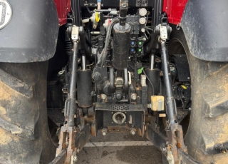 CASE IH OPTUM 250 CVX  - Año 08/2018
- 7600 horas
- Cambio CVX a 50 km/h
- 4 distribuidores traseros + Power beyond
- Suspensión delantera y en cabina
- Tripuntal delantero
- En muy buen estado, revisiones realizadas en concesionario oficial CASE IH  Descubre el tractor agrícola CASE IH Optum 250 CVX de ocasión disponible en FANDOS Agrocasión, tu concesionario oficial CASE IH para Teruel y la zona de Levante desde Amposta. Este imponente tractor 4x4 de 250 CV, matriculado en 2018 y con 7.600 horas de trabajo, se encuentra en un estado excelente, con todas las revisiones al día realizadas en nuestro taller oficial CASE IH. Está equipado para la máxima productividad: cuenta con transmisión continua CVX a 50 km/h, suspensión delantera y en cabina para un confort inigualable, tripuntal delantero y 4 distribuidores traseros más Power Beyond.