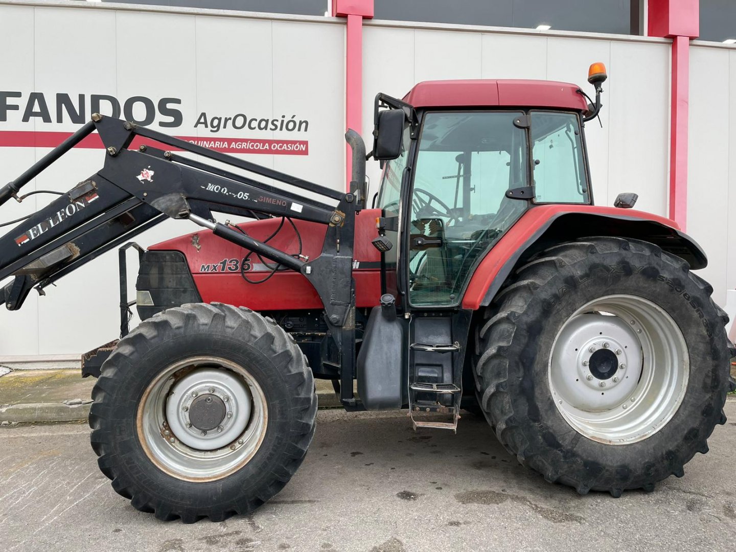 Tractor Agricola Case MX 135 + PALA Tractores Ocasión Fandos