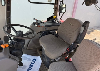 CASE IH PUMA 160 CVX
- Cambio continuo 40 km/h
- 3 distribuidores traseros eléctricos
- Tripuntal delantero con salidas hidráulicas
- Suspension delantera y en cabina
- Ruedas en perfecto estado (80%)
- 5980 horas de trabajo