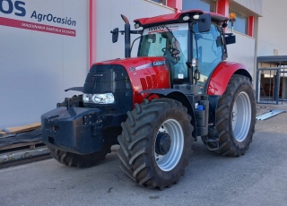 CASE IH PUMA 175 CVX con tan solo 4.800 horas de trabajo, cambio continuo CVX a 50 km/h, con inversor hidraulico, suspension delantera y en cabina, 3 distribuidores electrohidraulicos traseros, enganche oscilante mas barra de tiro, pesa delantera de 1000 kg