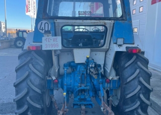 FORD 6610 DT + PALA  - Cambio manual
- 40 km/h velocidad
- Doble tracción 
- Pala Cargadora El León 3 pistones 
- 14.900 horas
- Ruedas nuevas 420/85R34 Y 340/85R24