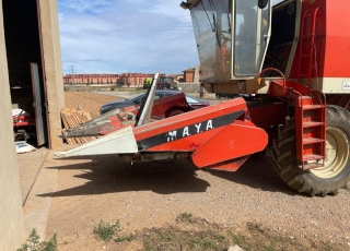 COSECHADORA IASA  - 6.300 horas
- Corte de cereal y de maiz
- Carro de transporte