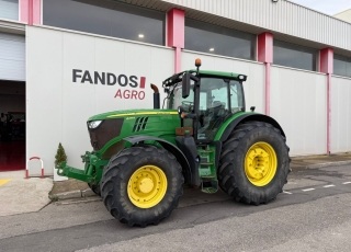 JOHN DEERE 6215R  - 215 cv
- año 2017
- 5.150 horas
- tripuntal delantero con salidas hidráulicas
- 4 distribuidores traseros
- suspensión delantera y en cabina
- cambio continuo a 40 km/h