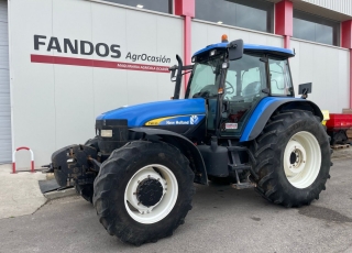 NEW HOLLAND TM-155
-Cambio Semi-Powershift 40 km/h
-Eje delantero Supersteer
-Cabina suspendida
-4 distribuidores traseros mecánicos
-10.070 horas de trabajo
-Ruedas 420/85R28 - 520/85R38