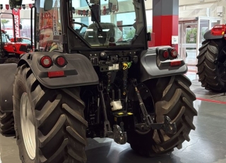 CASE IH QUANTUM 110 CL "DEMO"  - vehiculo DEMO
- reestreno
- año 2025
- 110 cv de potencia
- frutero ancho
- cambio manual
- inversor hidraulico
- plataforma plana
- 4 distribuidores traseros