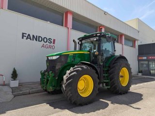 Farm Tractor John Deere 7230 R Farm Tractor John Deere 7230 R