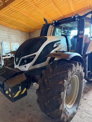 Tractor Agricola Valtra T234S Tractor Agricola Valtra T234S