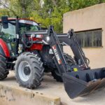 CASE IH Farmall con pala El León